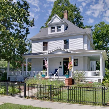 Vila 1915 Historic Cambridge Property With Fire Pit! Exteriér fotografie